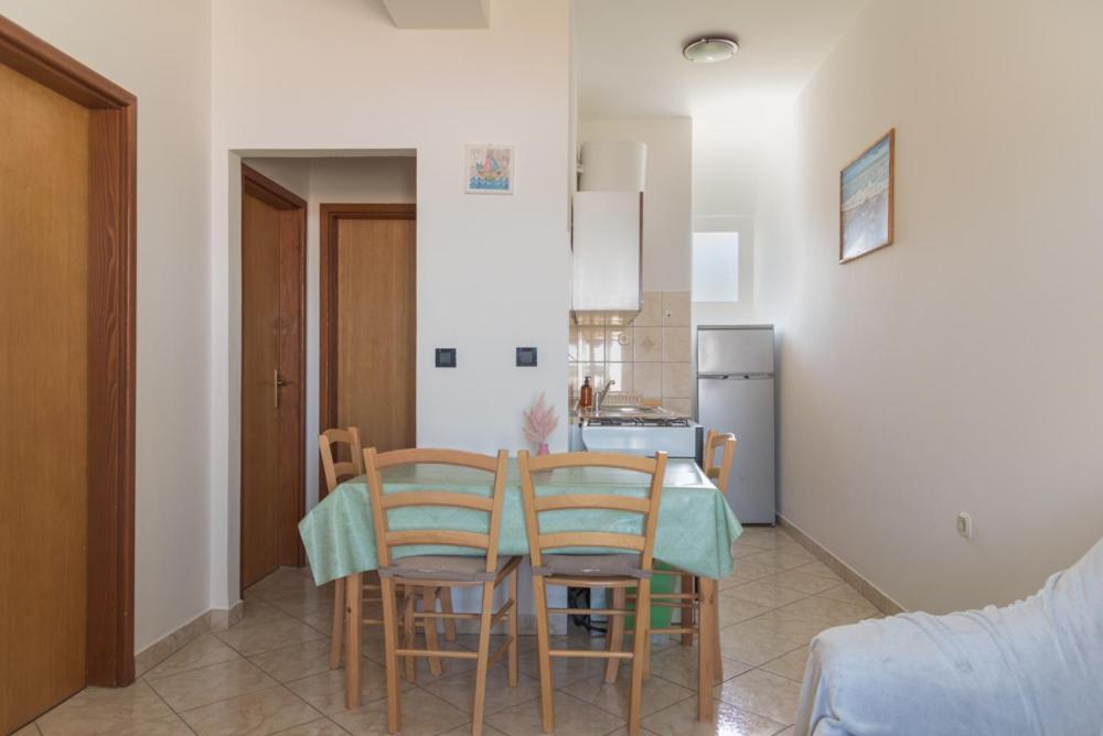 Rasin Apartments Pakoštane Eksteriør bilde